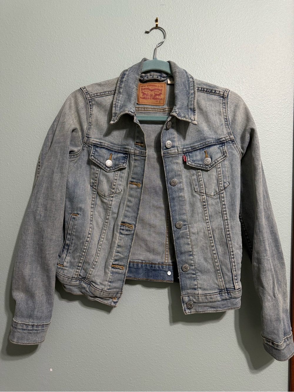 Levi's Original Trucker Denim Jacket Women's Small Light Wash Jean Classic - Picture 2 of 13
